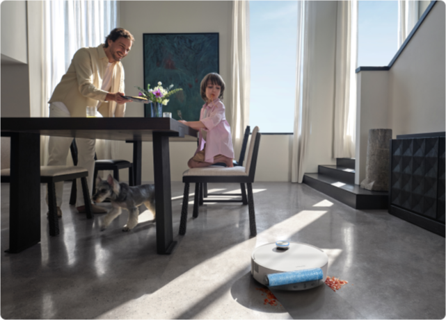 Dreame Aqua10 Ultra Roller Complete AstroVision IA nettoie efficacement dans les pièces encombrées d’obstacles