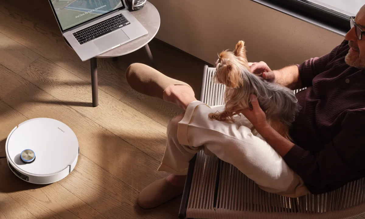 Robot aspirateur détecte et évite automatiquement les personnes et les animaux