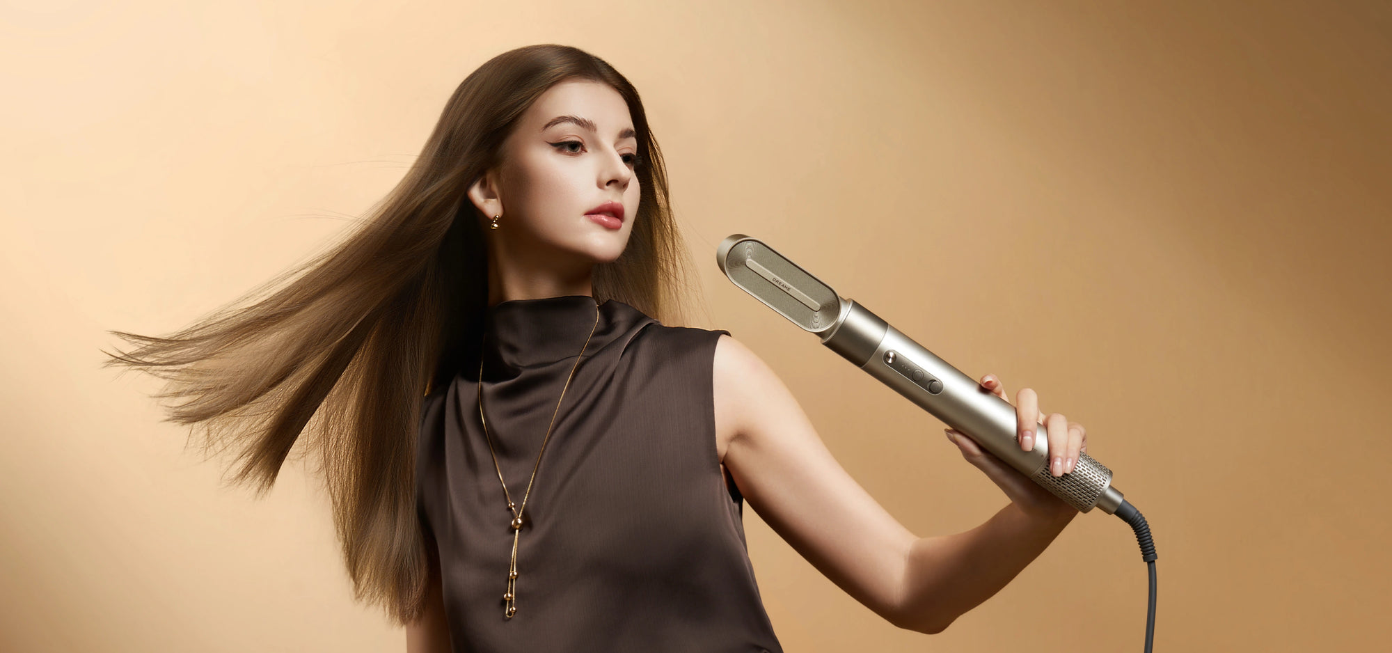 Dreame AirStyle Shine appareil de séchage et de coiffure 5-en-1 pour des cheveux lisses et brillants au résultat professionnel
