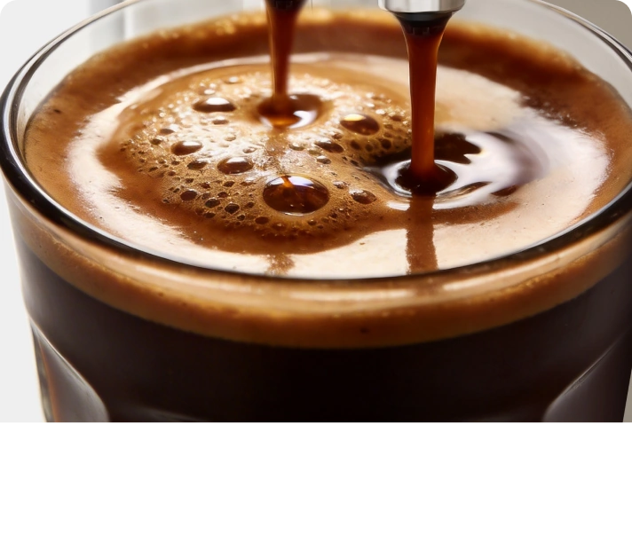 Extraction de café <br class="coffeemas_c-pc-hide">doré et velouté