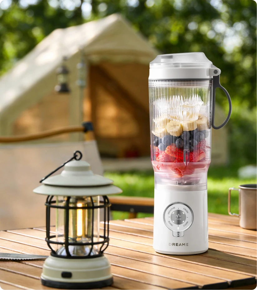 Dreame Portable Blender mixant des fruits frais en plein air pour des boissons saines en camping
